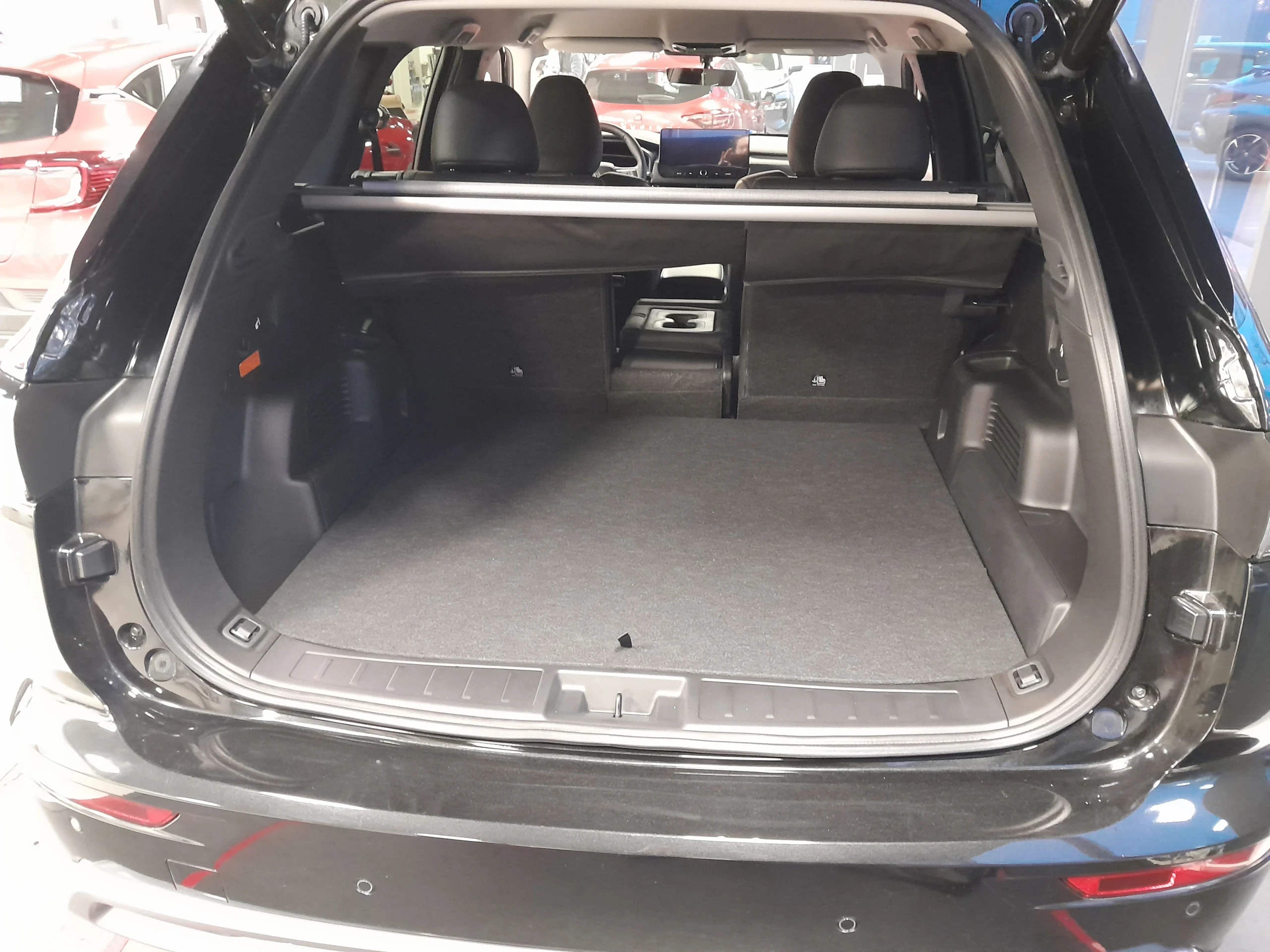 Outlander PHEV - Zdjęcie 4