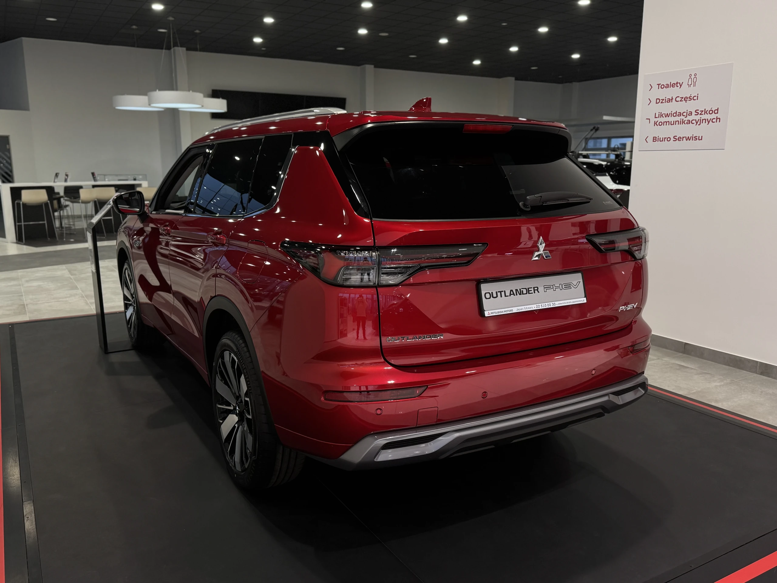 Outlander PHEV - Zdjęcie 4