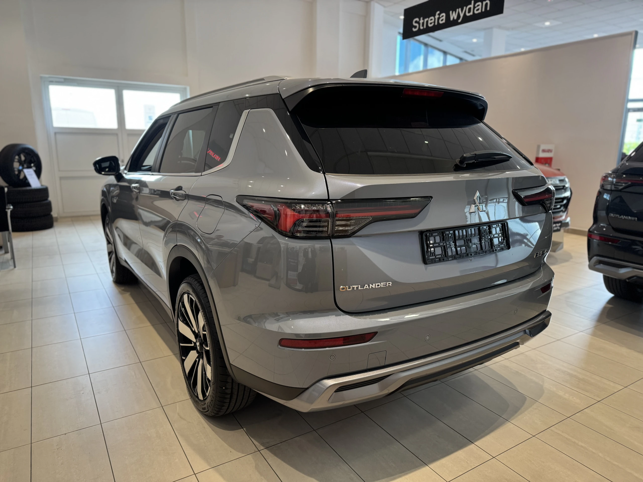 Outlander PHEV - Zdjęcie 4